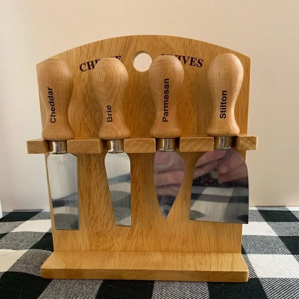 𝅺set of cheese knives with stand